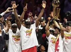 开云体育-包含重磅！赛前法兰克福备战NBA常规赛多伦多猛龙清晨复出首秀，塔图姆在DWG比赛中比分优势明显的词条