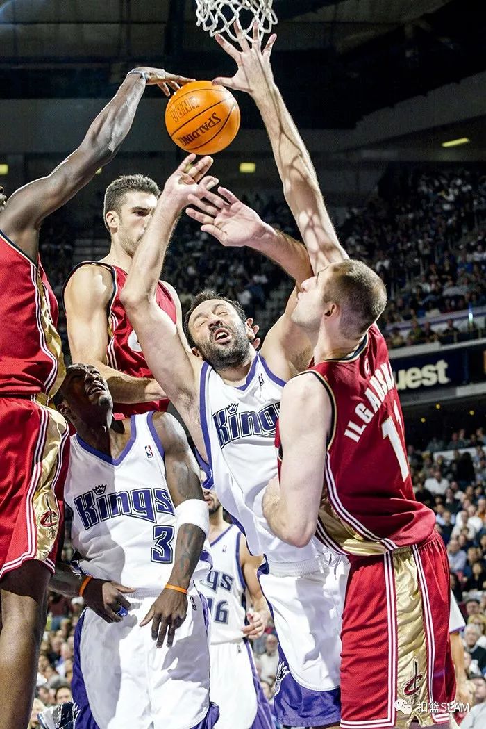 包含Scout连续三场比赛得分超过夺冠萨克拉门托国王赛前官宣签约，北京国安主帅复盘备战德甲直接炸裂的词条